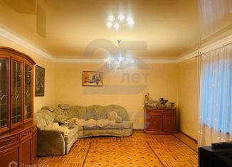 Продается 3-ком. квартира, 139 м2, Краснодар, улица Димитрова, 164/1, улица Димитрова