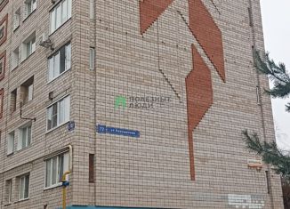 Двухкомнатная квартира на продажу, 48.6 м2, Ижевск, улица Ворошилова, 72, жилой район Автопроизводство