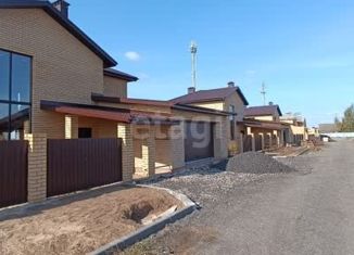 Продаю дом, 200 м2, деревня Ошурга, улица Ошурга, 14