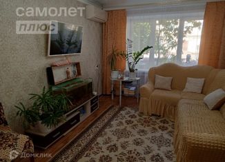 Продается двухкомнатная квартира, 58.8 м2, Камызяк, улица Максима Горького, 95