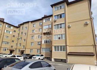 Продается 2-ком. квартира, 64 м2, Элиста, улица В.И. Ленина, 284