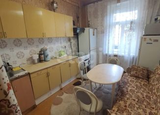 Продам 2-ком. квартиру, 59 м2, Озёрск, проспект Ленина, 72