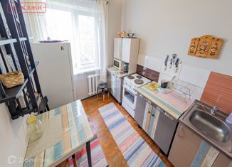 Сдам в аренду 1-ком. квартиру, 36 м2, Карелия, улица Генерала Фролова, 7