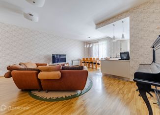 Продам 4-комнатную квартиру, 240 м2, Санкт-Петербург, улица Сикейроса, 21к3