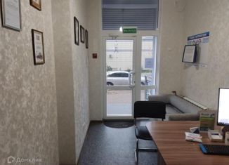 Сдам в аренду офис, 70.8 м2, Евпатория, Советская улица, 10