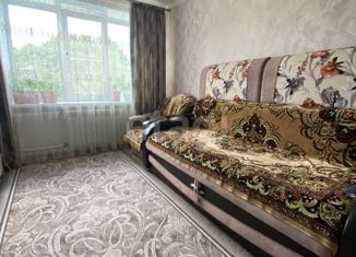 Продам 2-ком. квартиру, 44 м2, Губкин, улица Фрунзе, 2