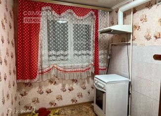 Продаю 3-комнатную квартиру, 60 м2, Челябинская область, улица Ворошилова, 37