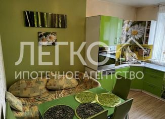 Продам 2-ком. квартиру, 65 м2, Новосибирск, улица Лескова, 19, метро Октябрьская