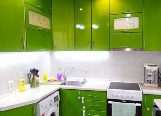 Продаю 2-комнатную квартиру, 48.5 м2, Арсеньев, улица Ломоносова, 20