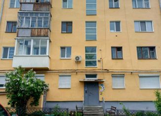 Продажа двухкомнатной квартиры, 45.6 м2, Асбест, проспект Ленина, 31