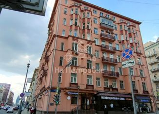 Трехкомнатная квартира на продажу, 60 м2, Москва, 1-я Тверская-Ямская улица, 20/1, метро Белорусская