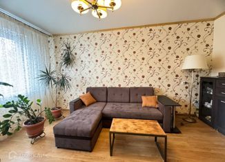 Продается 3-комнатная квартира, 65 м2, Калининград, улица Полковника Ефремова, 3