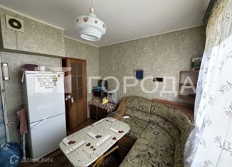 Продается 2-комнатная квартира, 43 м2, Москва, улица Амундсена, 12, улица Амундсена