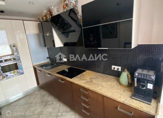 Продажа 3-комнатной квартиры, 75 м2, Москва, улица Маршала Тухачевского, 49, улица Маршала Тухачевского