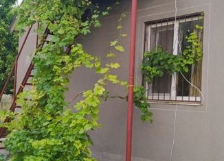 Продажа дома, 83 м2, посёлок городского типа Новоозёрное, Центральная площадь