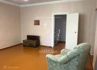 Продаю 2-комнатную квартиру, 57 м2, Неман, Советская улица, 9