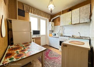 Продажа трехкомнатной квартиры, 58.2 м2, Нальчик, улица Ашурова, 2, район Молодёжный
