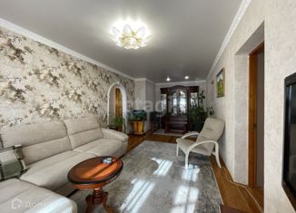 Продам четырехкомнатную квартиру, 85.2 м2, Черкесск, Фабричная улица, 120