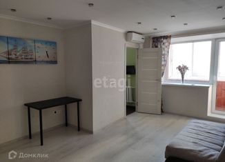 Продаю 2-ком. квартиру, 43.6 м2, Екатеринбург, улица Испанских Рабочих, 45, улица Испанских Рабочих