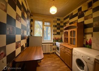 Продаю 1-ком. квартиру, 30.8 м2, Кронштадт, улица Мануильского, 7