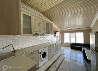 Продается трехкомнатная квартира, 65 м2, посёлок городского типа Семендер, Северная улица, 11