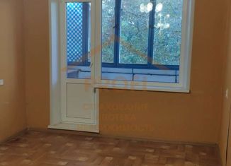 Продам трехкомнатную квартиру, 61.2 м2, Строитель, Советская улица