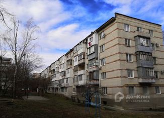 Продам трехкомнатную квартиру, 69 м2, Ставрополь, улица Михаила Морозова, 51, микрорайон № 1