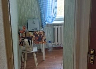 Двухкомнатная квартира на продажу, 46.3 м2, поселок городского типа Мирный, улица Сырникова, 6