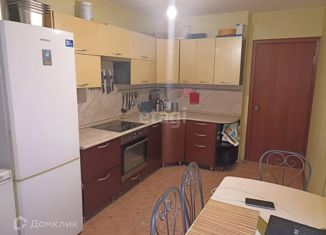 Продам двухкомнатную квартиру, 60.5 м2, Арамиль, улица 1 Мая, 69