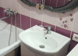 Сдаю в аренду квартиру студию, 29 м2, Новосибирск, улица Плахотного, 53, улица Плахотного