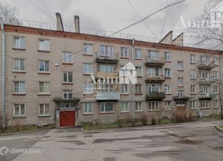 Продаю двухкомнатную квартиру, 42.3 м2, Санкт-Петербург, Караваевская улица, 33к1, метро Рыбацкое