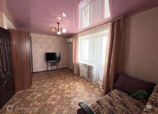 Двухкомнатная квартира на продажу, 37.8 м2, рабочий посёлок Красные Баррикады, улица Мира, 1