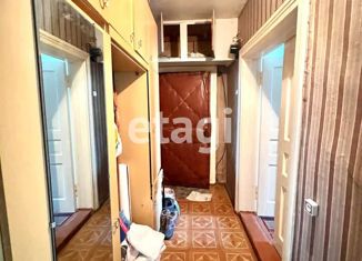 Продается 2-ком. квартира, 40 м2, Костерёво, улица Горького, 3