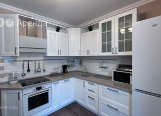 Сдаю в аренду двухкомнатную квартиру, 57 м2, поселение Сосенское, улица Александры Монаховой, 109к4