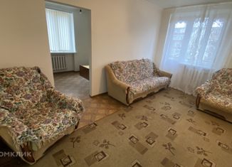 Продаю 2-комнатную квартиру, 40 м2, Грозный, улица Л.И. Яшина, 4, 3-й микрорайон