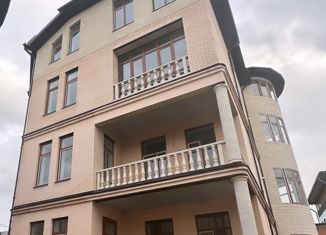 Продается 3-комнатная квартира, 100 м2, Владикавказ, улица Ленина, 29, Иристонский муниципальный округ