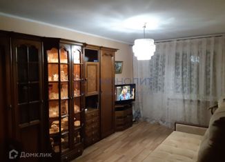 Продам 3-комнатную квартиру, 62 м2, Нижний Новгород, улица Героя Быкова, 1, улица Героя Быкова