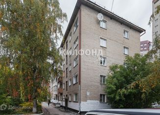 Продаю 1-комнатную квартиру, 32 м2, Новосибирск, улица Некрасова, 61, улица Некрасова