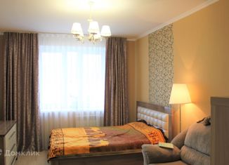 3-комнатная квартира на продажу, 70 м2, Екатеринбург, улица Энгельса, 19, улица Энгельса