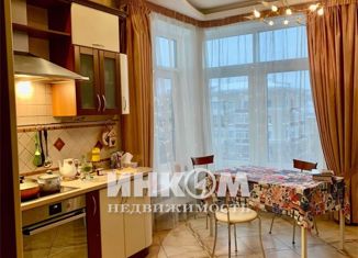 Трехкомнатная квартира в аренду, 120 м2, Москва, Чапаевский переулок, 3, метро Сокол