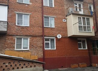 Продажа 1-комнатной квартиры, 40 м2, Владикавказ, улица Бутырина, 17, Иристонский муниципальный округ