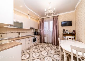 Продажа 2-ком. квартиры, 68 м2, Краснодар, улица Архитектора Петина, 14, микрорайон Солнечный