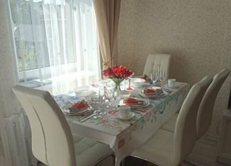 Продается 2-ком. квартира, 61.6 м2, Советск, улица Победы, 40