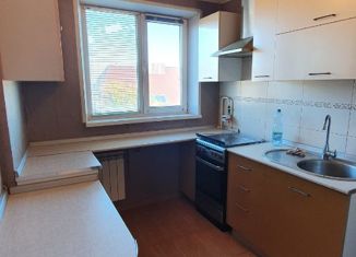 Продам 4-ком. квартиру, 76.5 м2, Оренбург, Турбинная улица, 31, Промышленный район