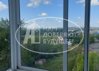 Трехкомнатная квартира на продажу, 52.7 м2, Лысьва, улица Белинского, 27А