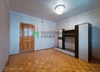 Продается двухкомнатная квартира, 48 м2, село Малая Пурга, улица Ворошилова, 8