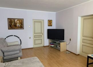 Сдается однокомнатная квартира, 64 м2, Московский, Радужная улица, 13к2