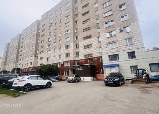 Продается 3-комнатная квартира, 58.9 м2, Киров, улица Карла Маркса, 129