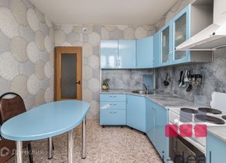 Продаю двухкомнатную квартиру, 51 м2, Москва, улица Главмосстроя, 5, улица Главмосстроя