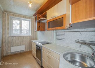 Продаю 3-ком. квартиру, 58.1 м2, Екатеринбург, Военная улица, 10, Военная улица